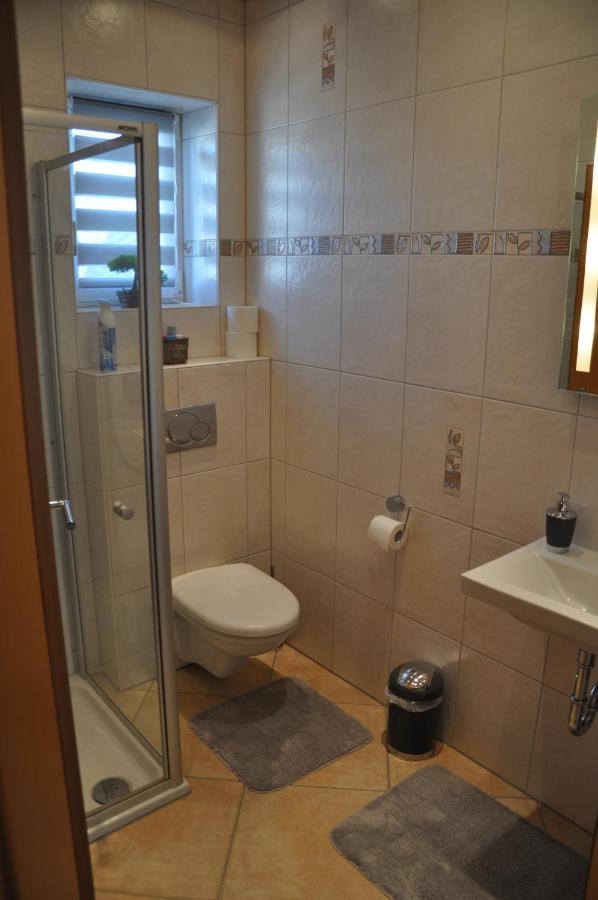 Schnurs Ferienwohnung Romerberg Exteriör bild
